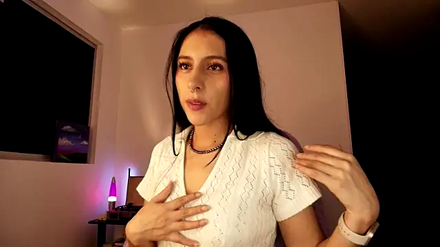 violethun  online show from October 11, 5:01 am