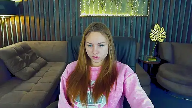 MilaAddams online show from February 1, 6:34 am