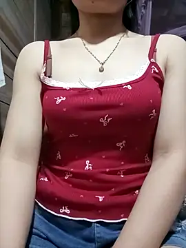 LucyyLy online show from March 6, 7:47 am