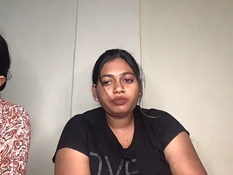 HoleyCoupon online show from January 7, 1:25 pm