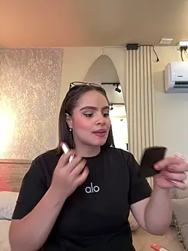 Tayler Kim online show from March 28, 7:02 pm