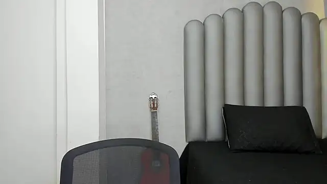 Charlotte-Star online show from October 29, 8:22 pm