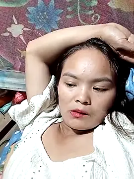 xinhxinhcute online show from October 7, 10:30 am