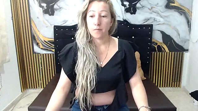 swetchrystal online show from October 8, 2:10 pm