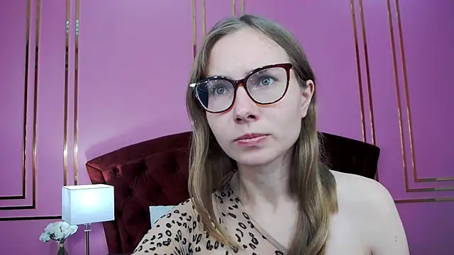 JessieJuss online show from September 30, 1:50 pm