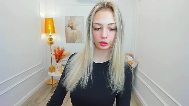 EmilyGraydis online show from March 29, 7:35 pm