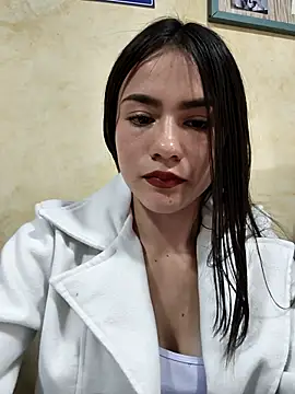 CHARLOTTE  05 online show from October 17, 2:09 pm