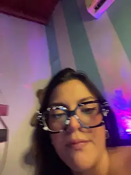 alilith online show from February 3, 6:45 pm