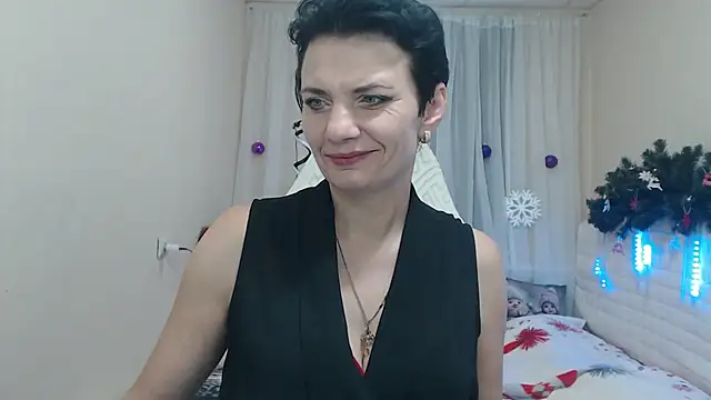 AvaSaturnian online show from December 2, 7:16 pm