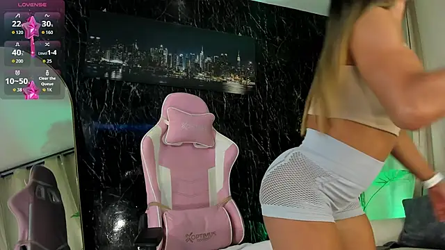 Emily Foxx01 online show from September 22, 9:46 pm