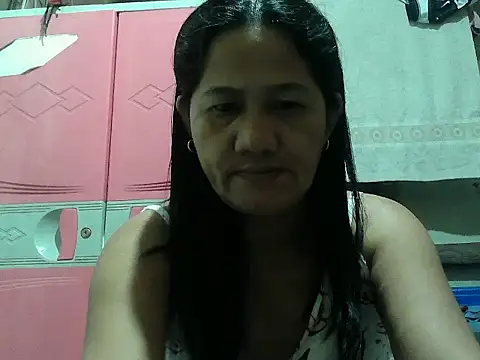 hotmama 063 online show from October 8, 8:46 pm