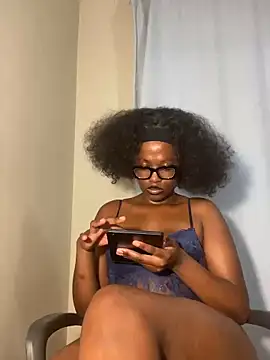 Moonzy77 online show from September 30, 5:40 pm