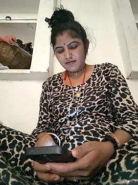 LUCKY cut online show from April 21, 2:51 am