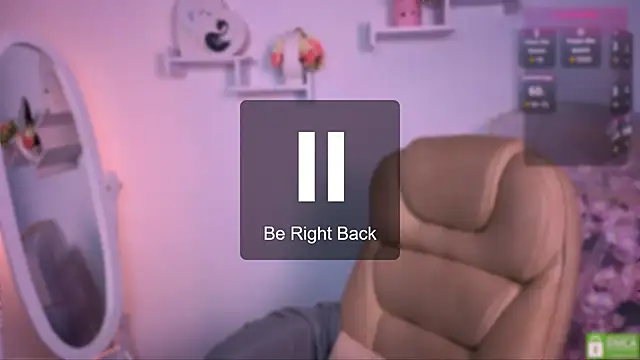 WildHoneyXO online show from October 9, 5:33 am