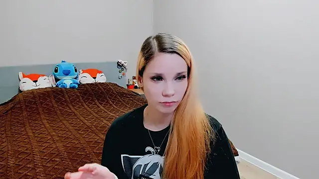 Kitten Alissa online show from October 9, 6:45 pm