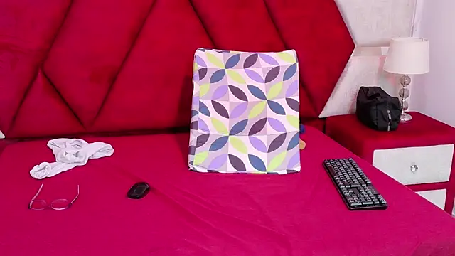 Kity spiderr online show from September 27, 2:35 pm