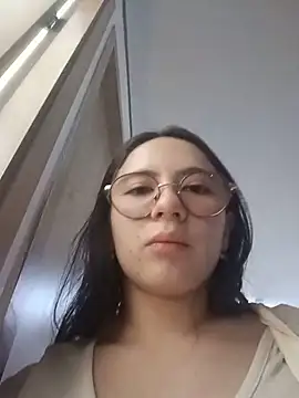 Bella Sumers online show from May 30, 7:21 pm
