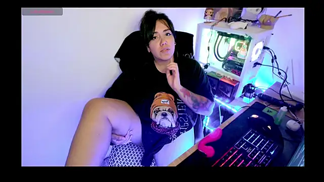 PinkDenial online show from February 22, 5:41 am