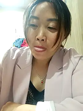 siki-00 online show from October 3, 9:25 am