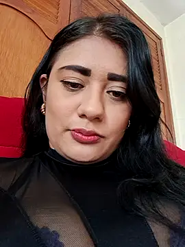 Monse--145 online show from February 11, 2:40 pm