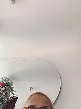 AndrehGuzman online show from December 4, 7:36 pm