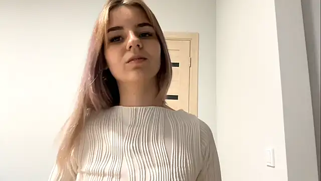 Denni Spilber online show from September 18, 5:22 pm