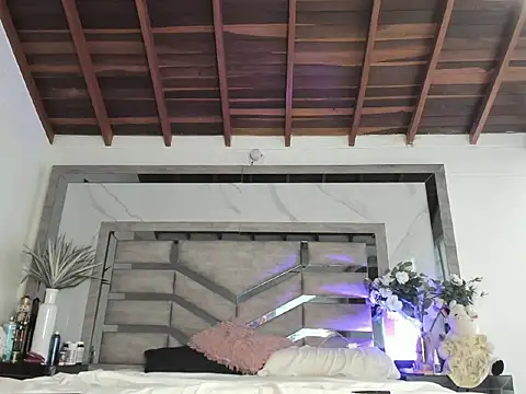 cataleya villalobos online show from September 17, 7:23 pm