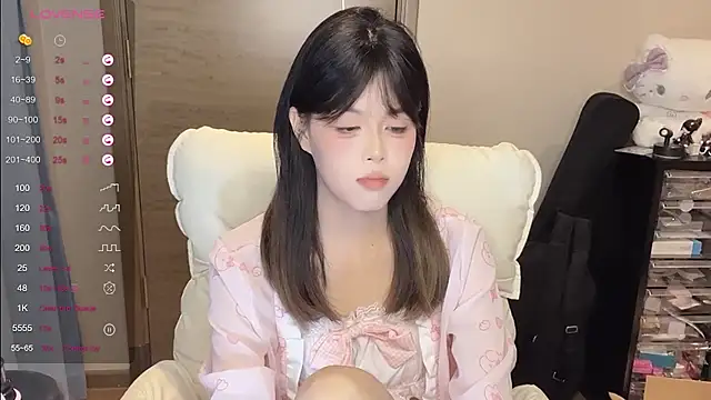 Koi-00 online show from November 5, 4:56 pm