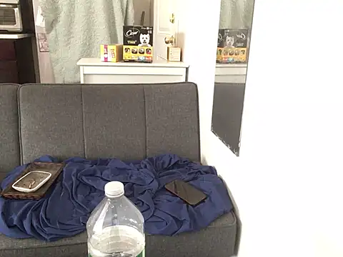 littyleesh1 online show from October 16, 6:10 pm