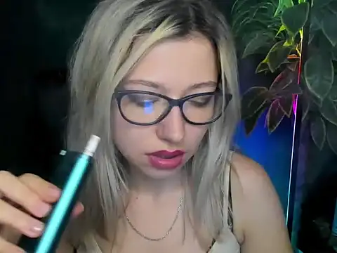 loveHeidi online show from September 10, 8:25 am