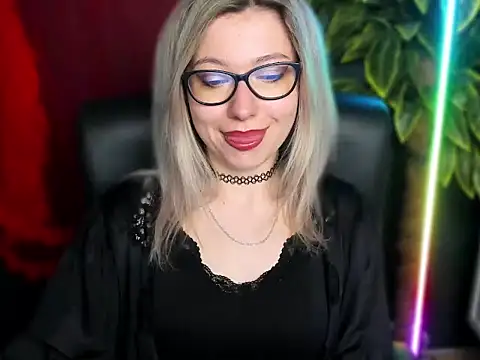 loveHeidi online show from April 15, 4:46 am