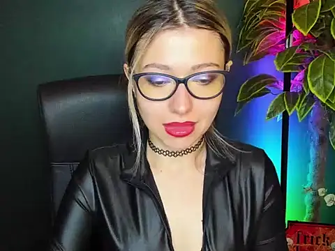 loveHeidi online show from November 4, 5:56 am