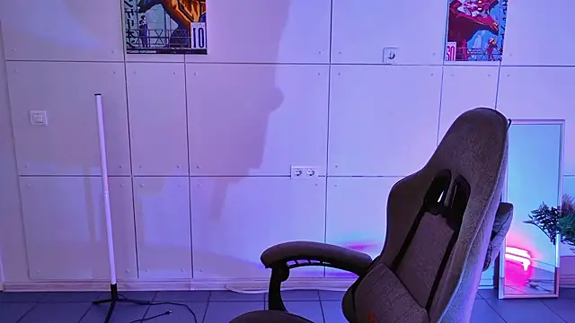 Yoka paradoXXX online show from March 14, 9:21 am