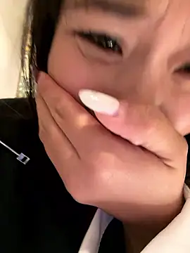 wemroudeyu online show from January 8, 1:15 pm