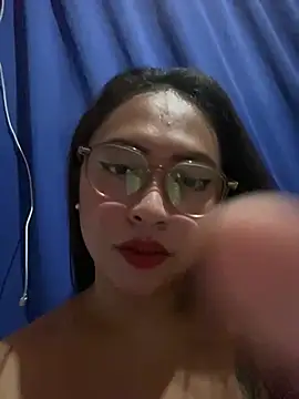 yourdevilsweettsx online show from March 5, 12:34 pm