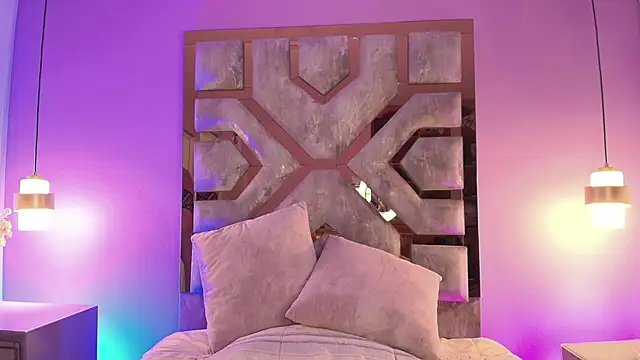 Electra Gosselin online show from October 2, 12:43 pm