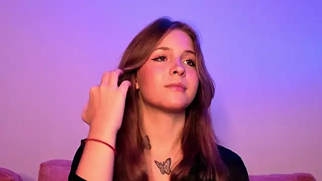 LoveSeekins online show from September 28, 7:52 pm