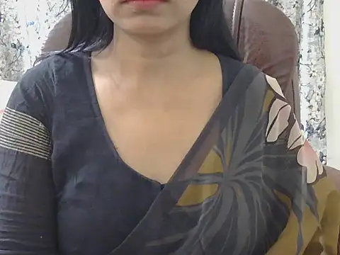 MISS SOMIYA online show from February 17, 7:35 pm