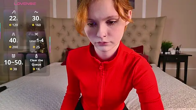 AlisHanson online show from December 5, 4:08 pm