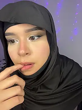 rhizanthella  online show from October 8, 7:51 pm