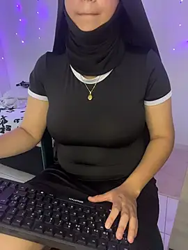 rhizanthella  online show from February 27, 10:20 pm