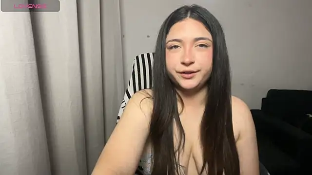 valentinauwu online show from January 6, 2:15 am