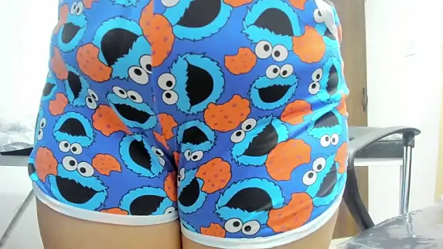 LeilaSmith  online show from March 5, 11:39 am