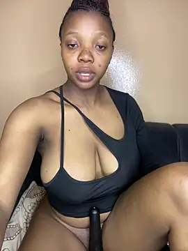 MilfBoobsxx online show from April 15, 3:45 pm