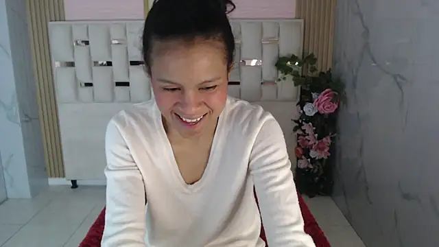 catalina5 s online show from April 10, 6:30 am