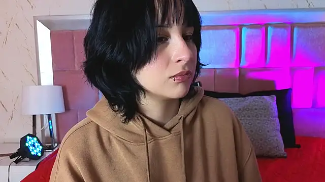 RobinBennett online show from June 11, 12:46 pm