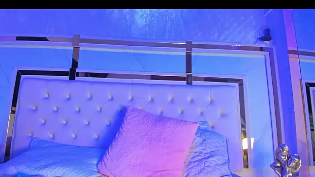 Cameron Hearts online show from February 3, 12:10 pm