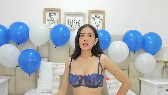 Skylerwhite02 online show from February 4, 8:23 pm