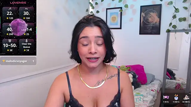 MarilynWhite  online show from October 15, 10:23 pm