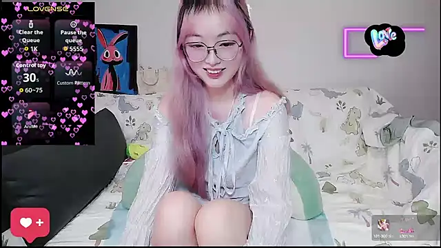 baby-yaya20 online show from October 19, 8:44 pm